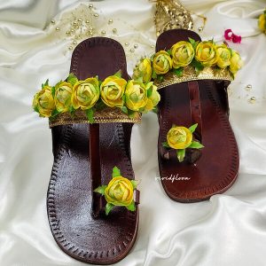 Yellow Kohla