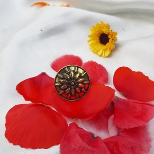 Oxidised golden ring