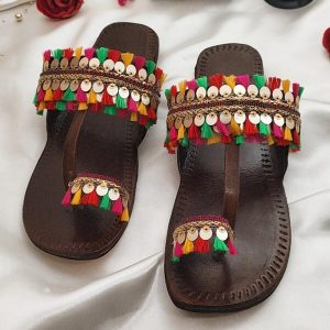 tassel laced kohla