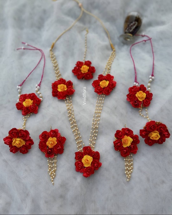Red Rosey set
