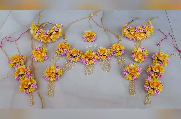 Yellow Sunflower Silk Bae - Image 2