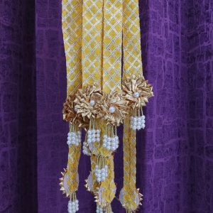 Dupatta-style pearl welcome milni mala with yellow and gold accents, ideal for baaratis mala, flower milni mala, and nikah ceremony welcome mala