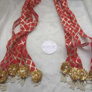 Dupatta style Milni Mala with intricate gold and pearl details, suitable for punjabi milni gifts, decorative mala, and guest mala for weddings
