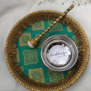mehndi platter with intricate detailing and a matching brush, adorned with gold lace, perfect for bridal mehndi ceremonies serves as the perfect accessory for your Mehndi rituals.