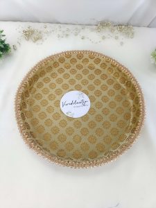 to present bangles and chuda, as a decorative or stylishly present gifts during weddings and festive occasions. Make your ceremonies shine with this elegant and versatile platter