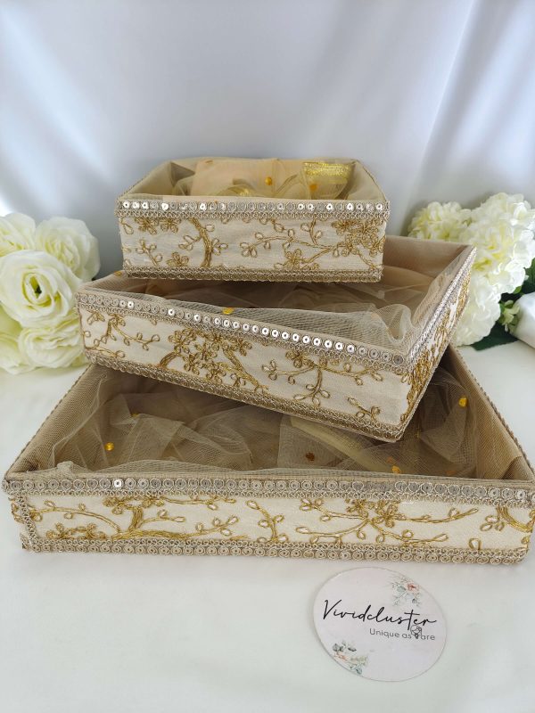 Embroidery Gold shagun tray with lace detailing, perfect for weddings and special occasions. This beautifully crafted tray features intricate lace accents, making it ideal for nikah ceremonies, wedding favors, return gifts, and bridal showers.