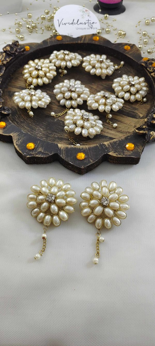 pearl brooches for wedding attire, featuring intricate floral designs, suitable for nikah ceremonies and traditional wedding outfits