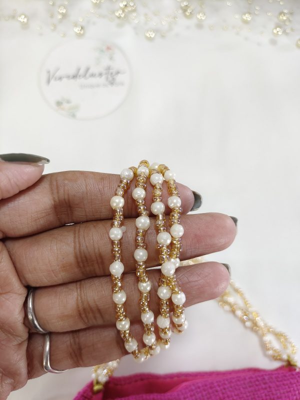 stylish handle, designed for wedding favors, nikah ceremonies, and bridesmaids' gifts