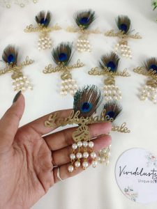 Ladkewale brooch, featuring delicate pearls and a feather ideal for baaratis and the Nikah ceremony